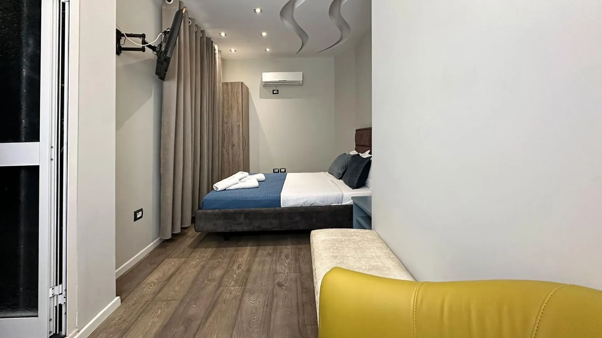 ***  Eden Hotel Tirana Albanie