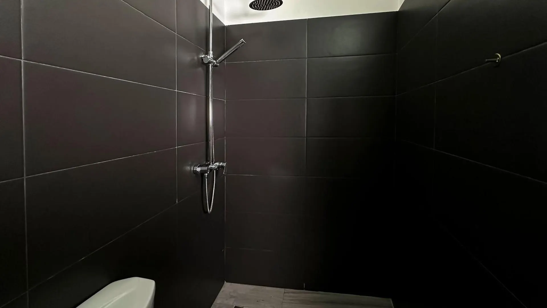 Eden Hotel Tirana 3*,